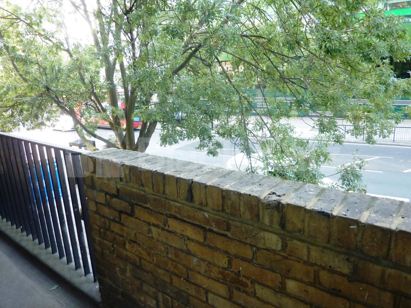 			LARGE 3/4 BED MINUTES TO BAYSWATER! , 3 Bedroom, 1 bath, 1 reception Flat			 Harrow Road , ROYAL OAK / LITTLE VENICE